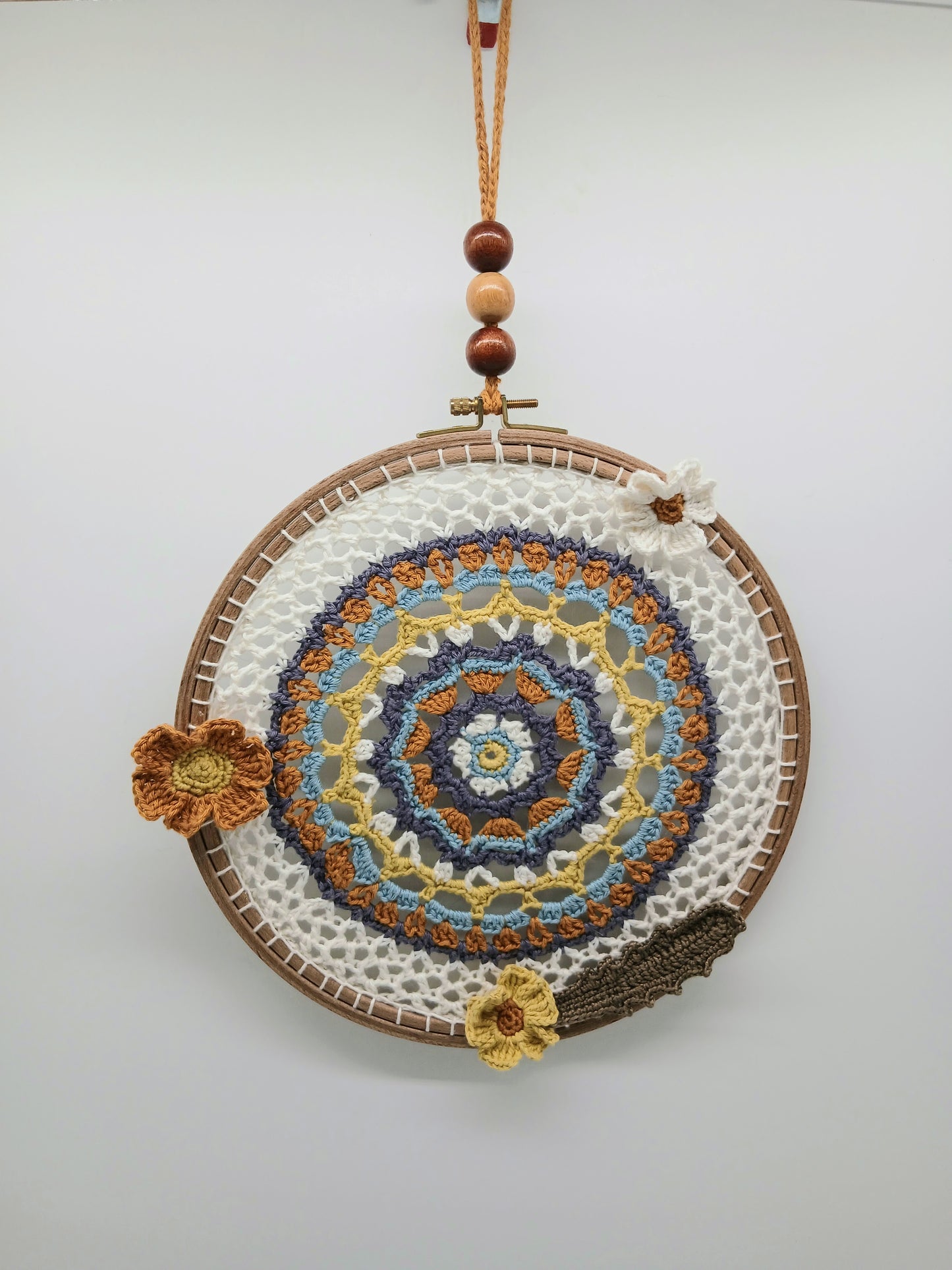 Mandala Miel & Ciel - Crochet fait main multicolore